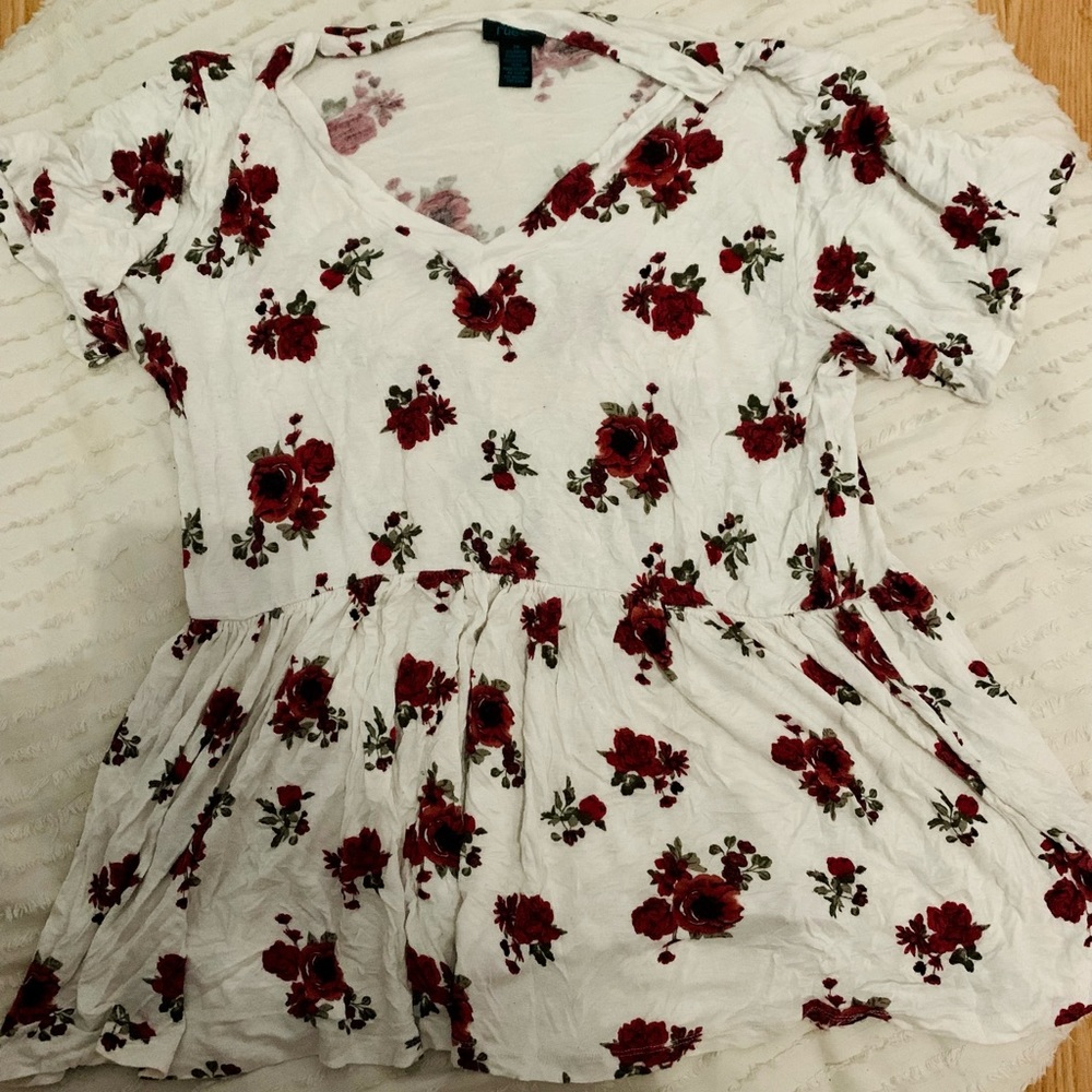 Rue 21 Plus Floral Peplum Tee